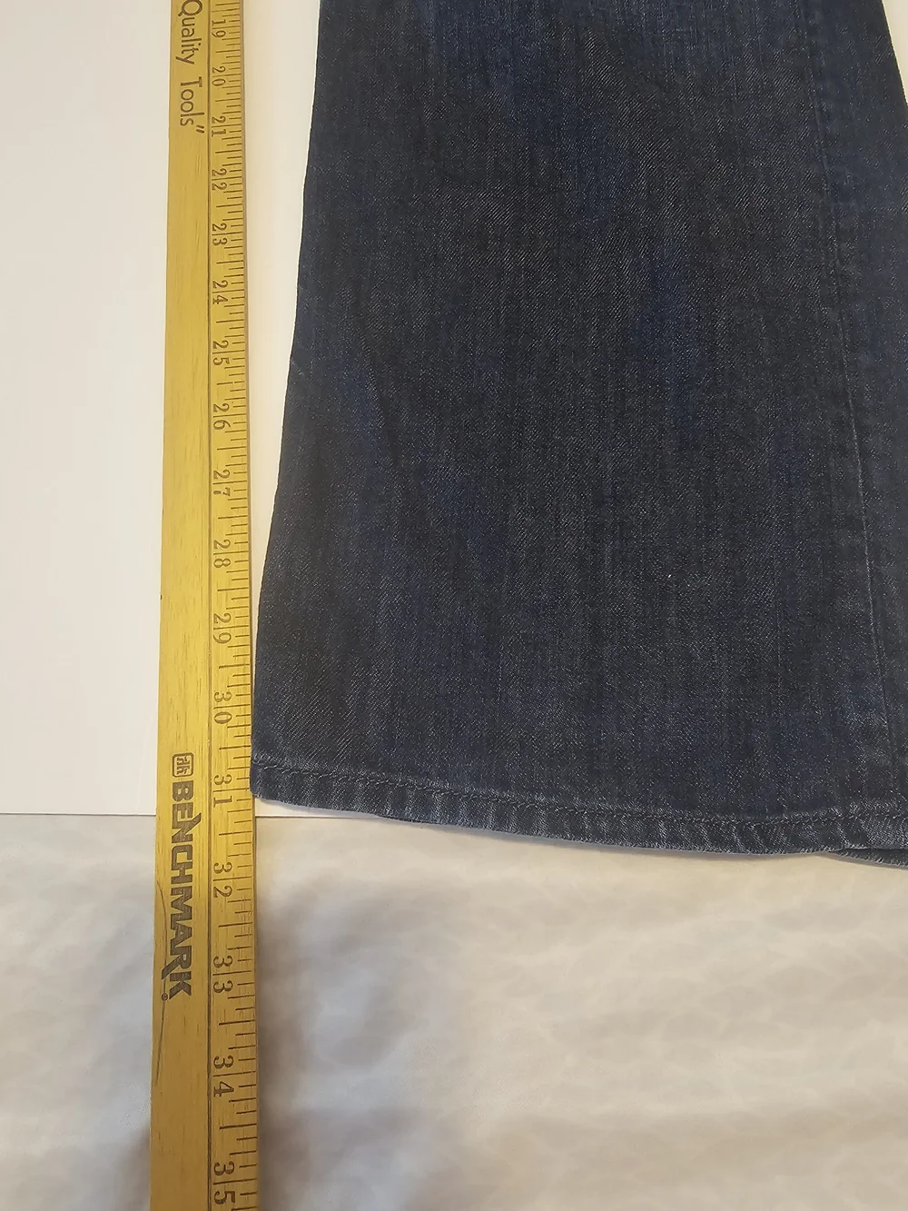 Guess Men's Desmond Relaxed Straight Jeans in Dark Blue Wash Sz 36 - Picture 10 of 16